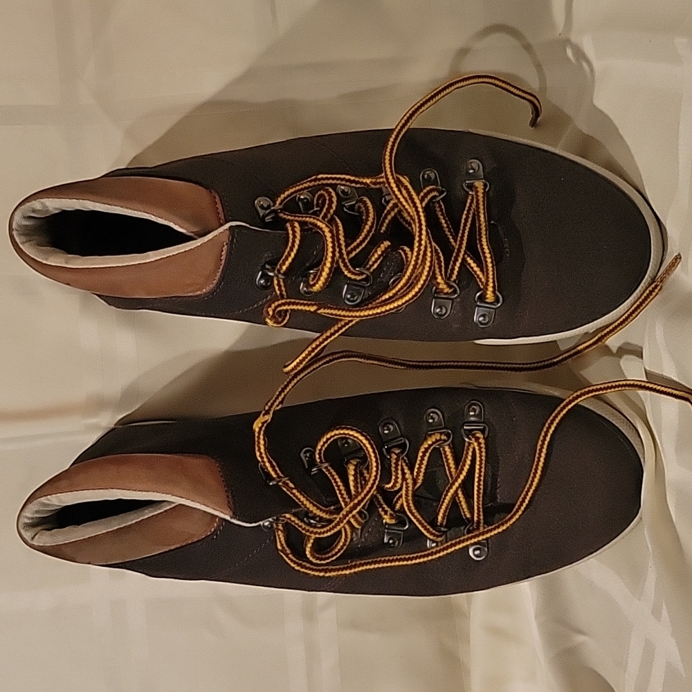 Sperry brown canvas boots 11.5